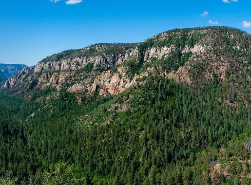 File:Oak Creek Canyon (30027013470).jpg - Wikimedia Commons