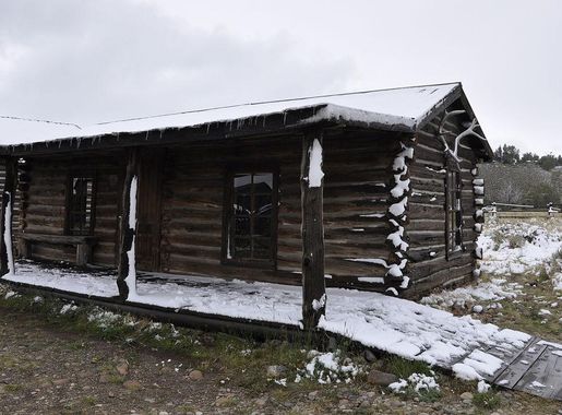 Bestand:Cody - Old Trail Town - Hole in the Wall Cabin 11-09-2014  13-03-06.JPG - Wikipedia