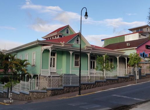 Archivo:Casa Verde. Barrio Amón. San José. Costa Rica.jpg - Wikipedia, la  enciclopedia libre