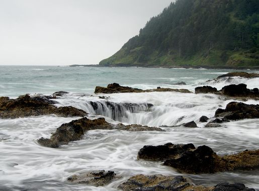 File:Thors Well.jpg - Wikipedia