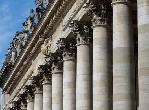 File:038 - Grand Théâtre Colonnes et statues - Bordeaux.jpg - Wikimedia  Commons