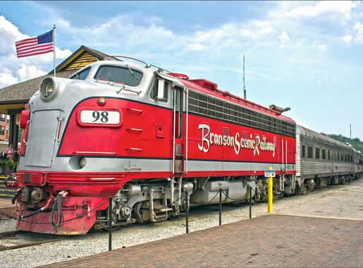 File:Branson Scenic Railway - Part I.jpg - Wikimedia Commons