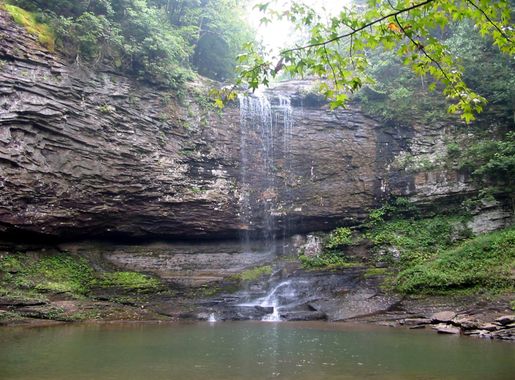 File:Cloudland Canyon Waterfall 1.JPG - Wikimedia Commons