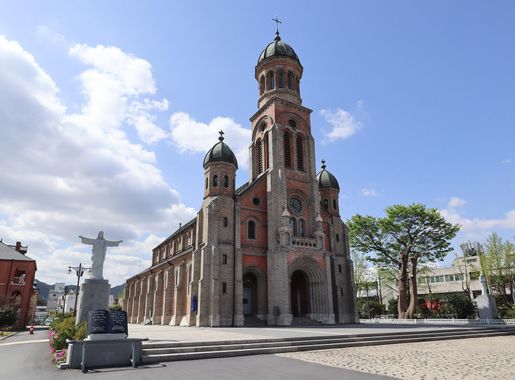 File:Jeondong Catholic Cathedral 20230408 005.jpg - Wikimedia Commons