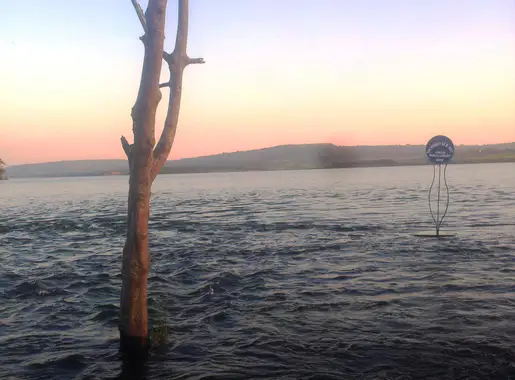 File:Source of Nile, Spring at Jinja, Lake Victoria.jpg - Wikimedia Commons