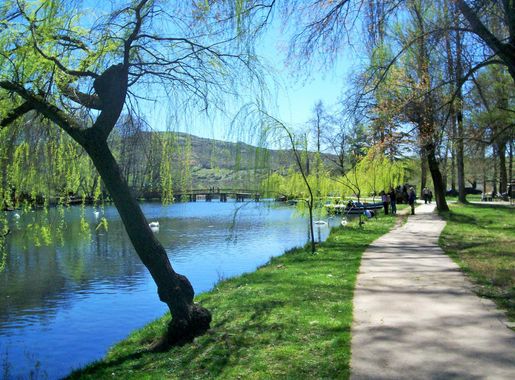 File:Drilon, Pogradec (6).jpg - Wikimedia Commons