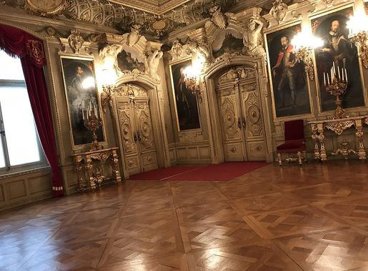 File:Interior of Sigmaringen Castle, room pic3.JPG - Wikimedia Commons