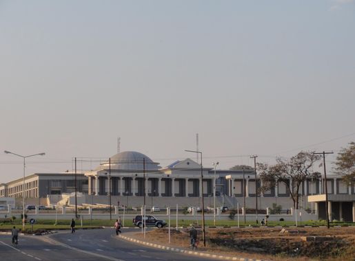 File:Parliamentbuilding.jpg - Wikimedia Commons
