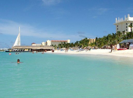 File:Aruba Palm Beach.JPG - Wikipedia