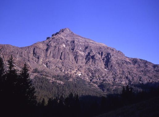 File:Eagle Peak Yellowstone National Park.jpg - Wikimedia Commons