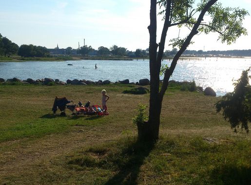 File:Badplats vid Sjöstugan Borgholm Öland nr2 140710.jpg - Wikimedia  Commons