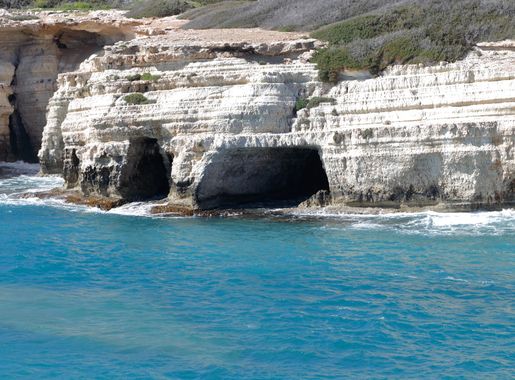 File:Sea Caves, Akamas Peninsula, Cyprus - panoramio (12).jpg - Wikimedia  Commons