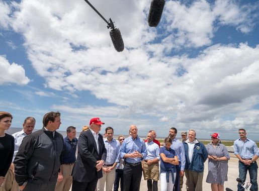 File:President Trump Visits the Herbert Hoover Dike (33638019268).jpg -  Wikimedia Commons