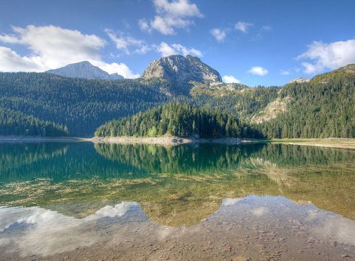 File:The Black Lake in Montenegro.jpg - Wikimedia Commons