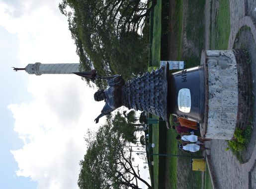 File:Santiago de los Caballeros - Monumento a los Héroes de la Restauración  0788.JPG - Wikimedia Commons