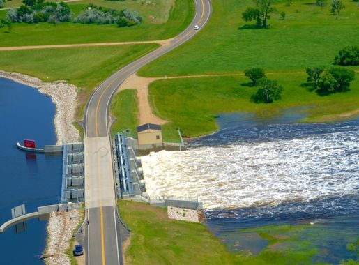 Minot flood fight 2011