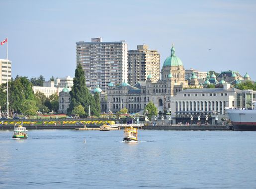 File:Victoria, BC - BC Parliament from Delta Victoria Ocean Pointe 02  (20560719675).jpg - Wikimedia Commons