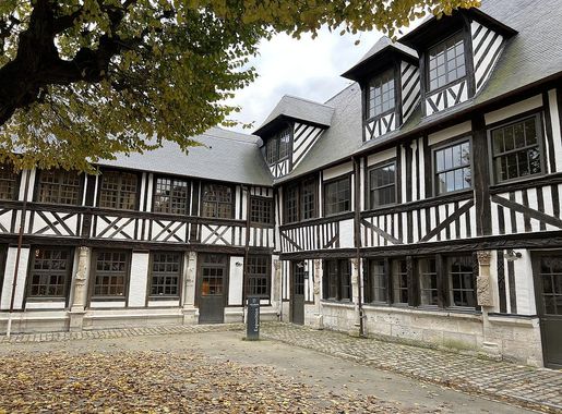 File:Aître Saint Maclou - Rouen (FR76) - 2021-11-14 - 10.jpg - Wikimedia  Commons