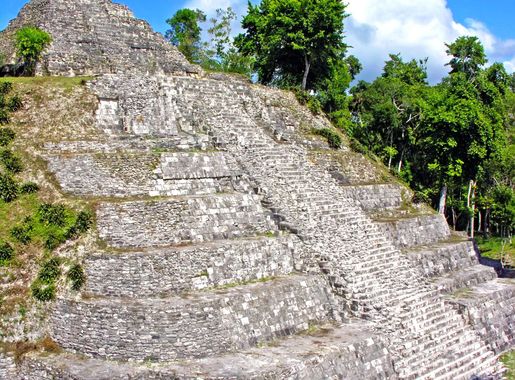 File:Guatemala-1300 - Yaxhá (2214420300).jpg - Wikimedia Commons