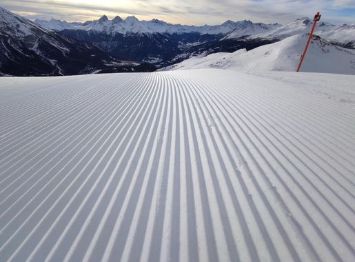 File:Lenzerheide Ski Slope.jpg - Wikimedia Commons