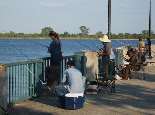 File:Fishing at Canarsie Pier, Brooklyn.jpg - Wikimedia Commons