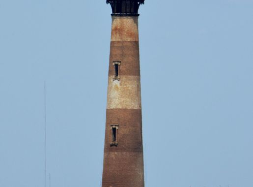 File:Morris Island Light, April 2014.jpg - Wikimedia Commons