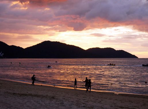 File:Romantic sunset at the beach in Malaysia.jpg - Wikimedia Commons