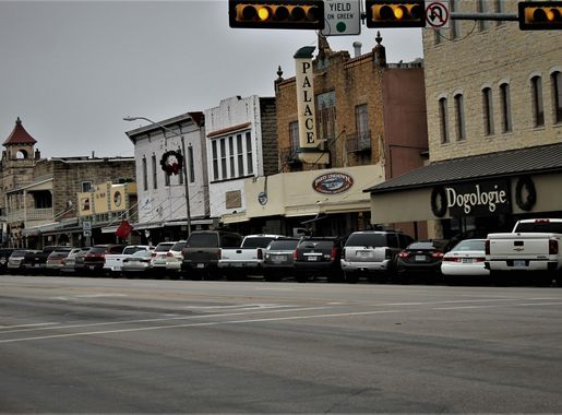 File:Downtown Fredericksburg, TX IMG 0406.JPG - Wikimedia Commons