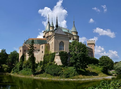 File:Bojnice (Bojnitz) Castle (by Pudelek).jpg - Wikipedia