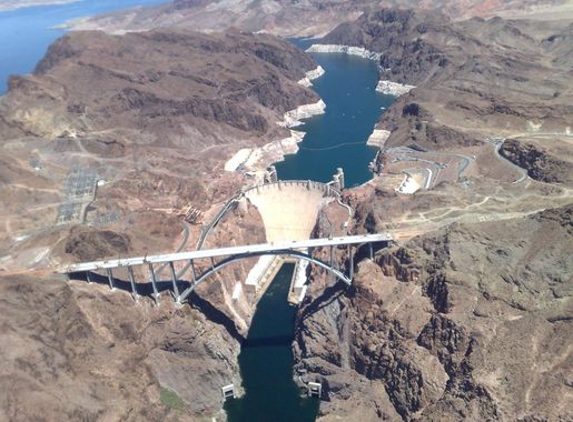 File:Hoover Dam, aerial view 1.jpg - Wikimedia Commons