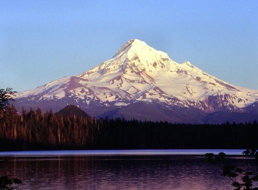 File:Famous View of Lost Lake Mount hood in the distance.jpg - Wikimedia  Commons
