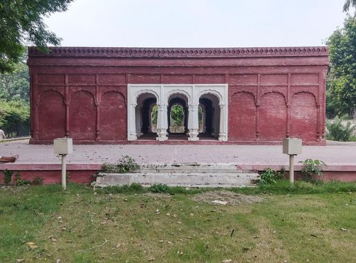 File:Baradari in Sherawala garden, Gujranwala 2014-09-18.jpg - Wikimedia  Commons