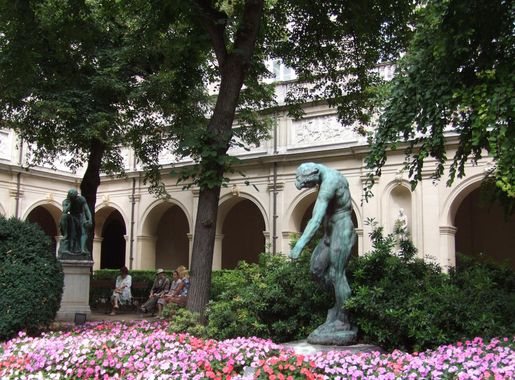 File:Cloitre-Beaux-Arts-Lyon.jpg - Wikimedia Commons