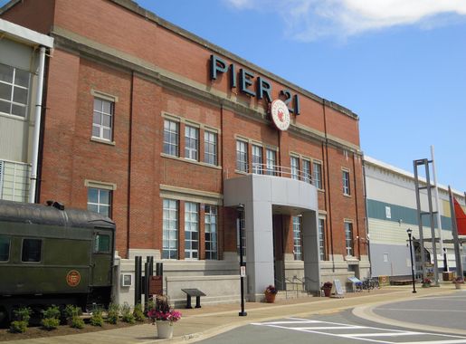 File:Pier 21 2010 1.JPG - Wikipedia