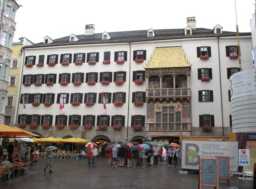 File:2640 - Innsbruck - Goldenes Dachl.JPG - Wikimedia Commons