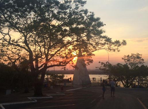 File:Parque Ecológico Ermida Dom Bosco - Pôr do sol.JPG - Wikimedia Commons