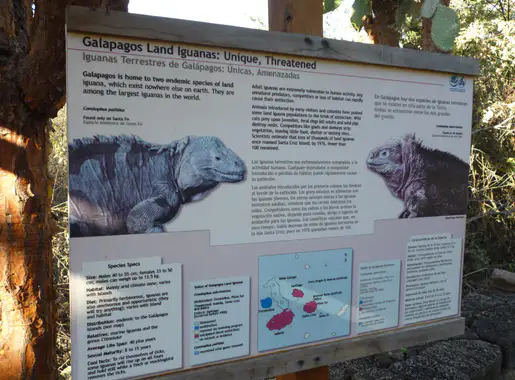File:Charles Darwin Research Station informacion photo by Alvaro Sevilla  Design.JPG - Wikimedia Commons