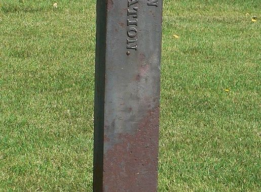 File:Fort Sisseton boundary marker 1.jpg - Wikimedia Commons