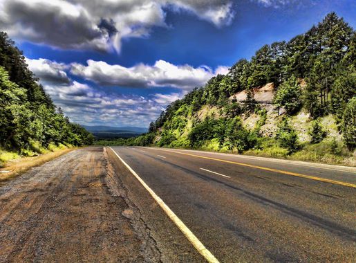 File:Looking southwest towards Talimena Scenic Drive, Quachita Mountains,  Oklahoma - panoramio.jpg - Wikimedia Commons