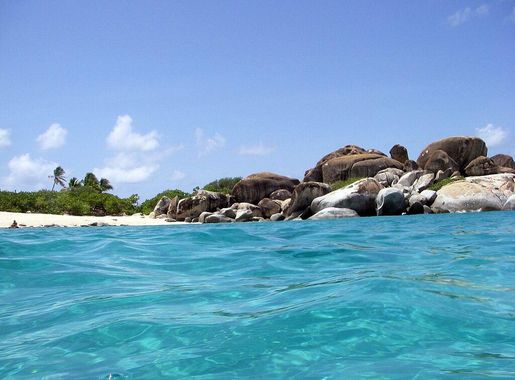 File:Virgin Gorda - beach at The Baths.jpg - Wikimedia Commons