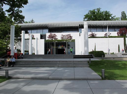 File:Losanna, museo olimpico, ext..JPG - Wikipedia