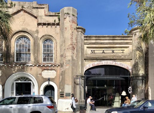 File:Old Slave Mart Museum, French Quarter, Charleston, SC  (49392281836).jpg - Wikimedia Commons