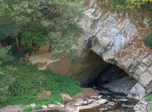 Fichier:Gouffre de Belvaux Luc Viatour.JPG — Wikipédia