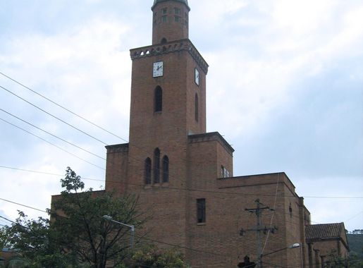 Archivo:Iglesia San Jose-Fachada-Envigado.JPG - Wikipedia, la enciclopedia  libre