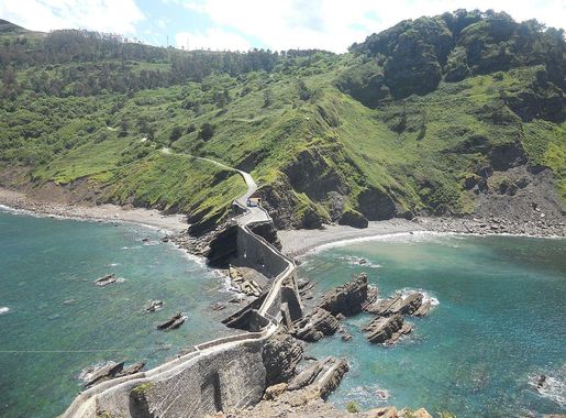 File:San Juan de Gaztelugatxe , Bermeo.JPG - Wikimedia Commons