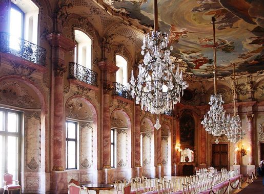 File:Bueckeburg Schloss Saal Fest1.JPG - Wikimedia Commons