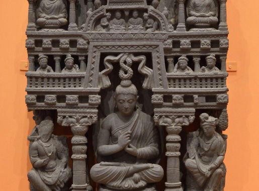 File:Buddha Inside Palace - Schist - ca 2nd Century CE - Gandhara - Loriyan  Tangai - ACCN 5090-A23485 - Indian Museum - Kolkata 2016-03-06 1542.JPG -  Wikipedia