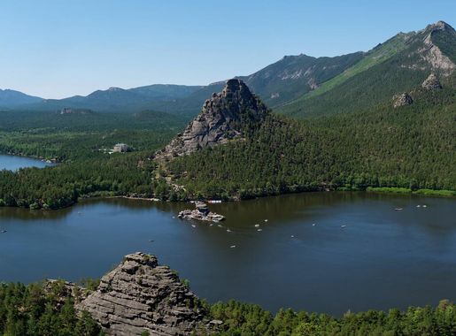 File:Боровое (Бурабай), вид со скалы Болектау.jpg - Wikimedia Commons