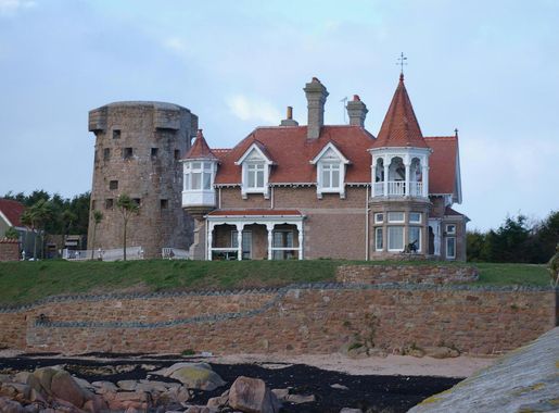 File:Platte Roque tower Jersey.jpg - Wikimedia Commons