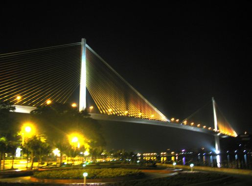 Tập tin:Ha Long Bridge night scene.jpg – Wikipedia tiếng Việt